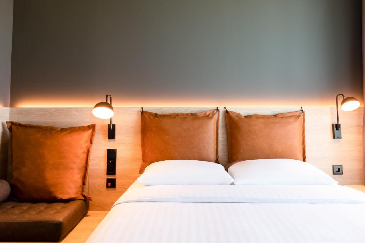 Moxy Dortmund City Bagian luar foto